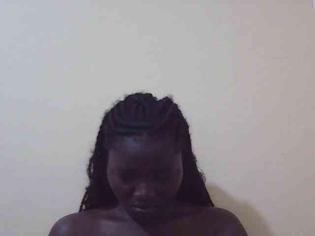 Model: Shesprettya