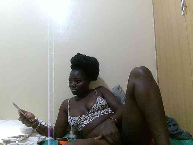 Shesprettya webcam