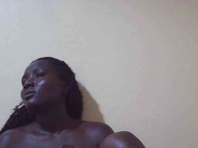 Shesprettya webcam