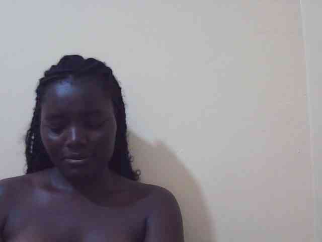 Shesprettya webcam