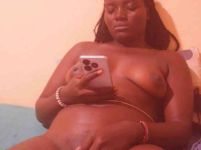 Shesprettya webcam