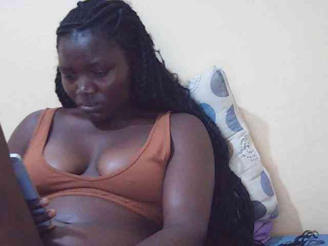 Shesprettya webcam