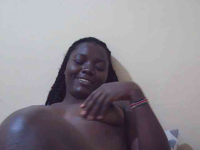 Shesprettya webcam