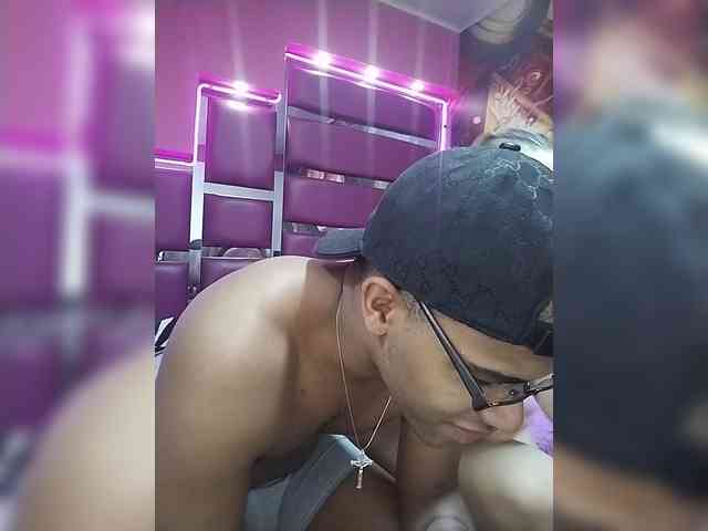 Marcoandluna webcam