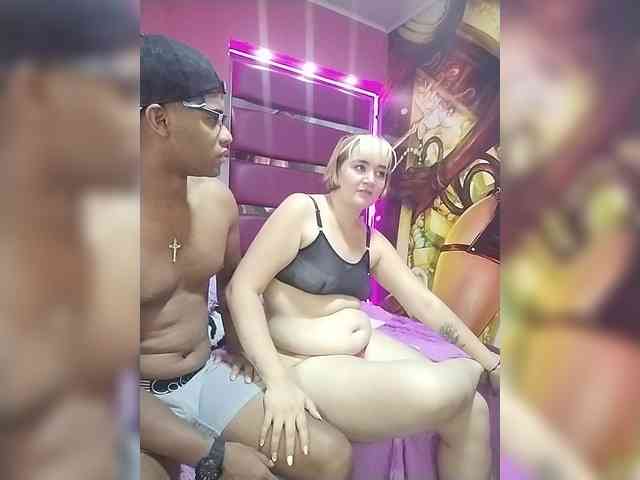 Marcoandluna webcam