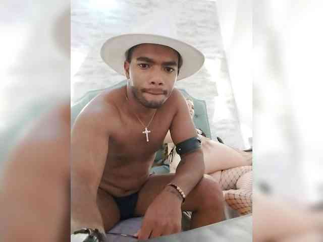 Modelo: Marcoandluna