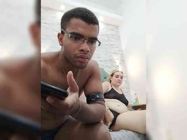 Marcoandluna webcam
