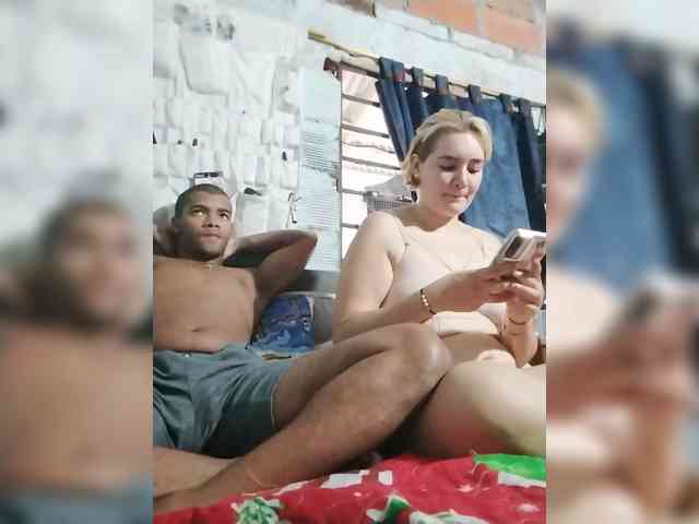 Marcoandluna webcam