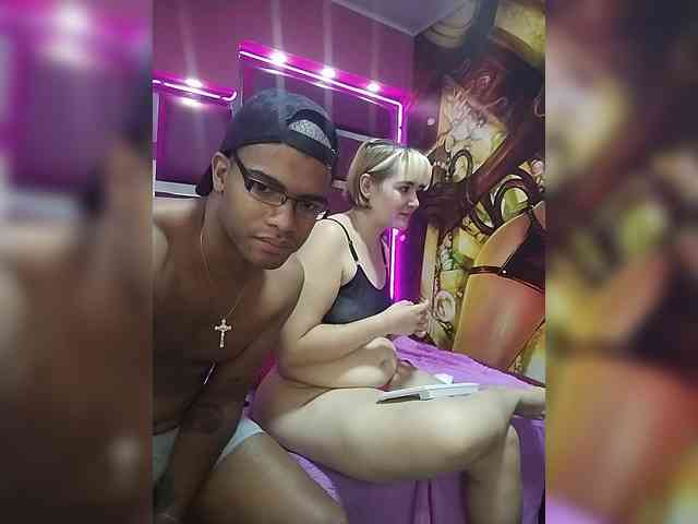Marcoandluna webcam