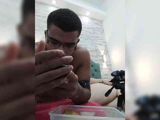 Marcoandluna webcam
