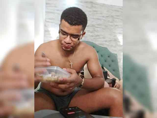 Marcoandluna webcam
