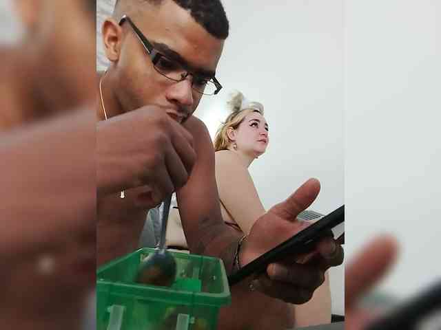 Marcoandluna webcam