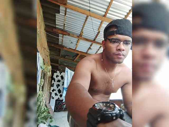 Marcoandluna webcam
