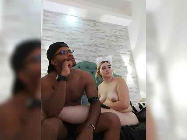 Marcoandluna webcam