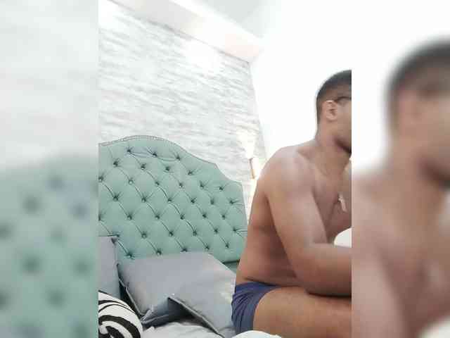 Marcoandluna webcam