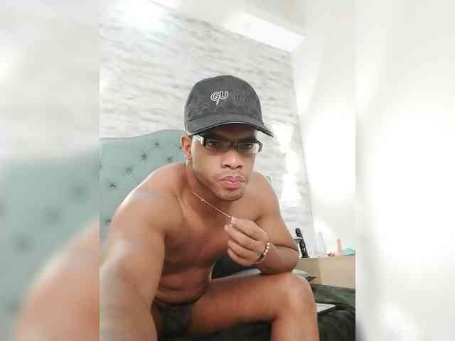 Marcoandluna webcam