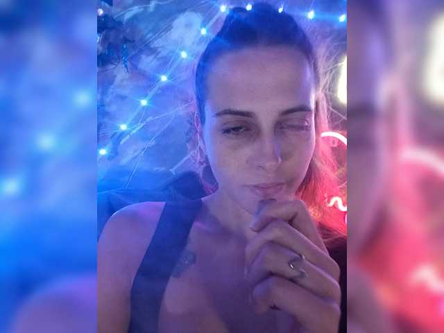 Mirabeli live cam on BongaCams