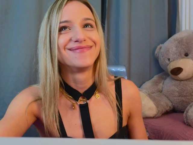 KimAngels777 live cam on BongaCams