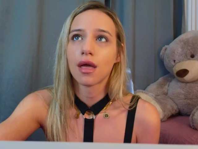 KimAngels777 live cam on BongaCams