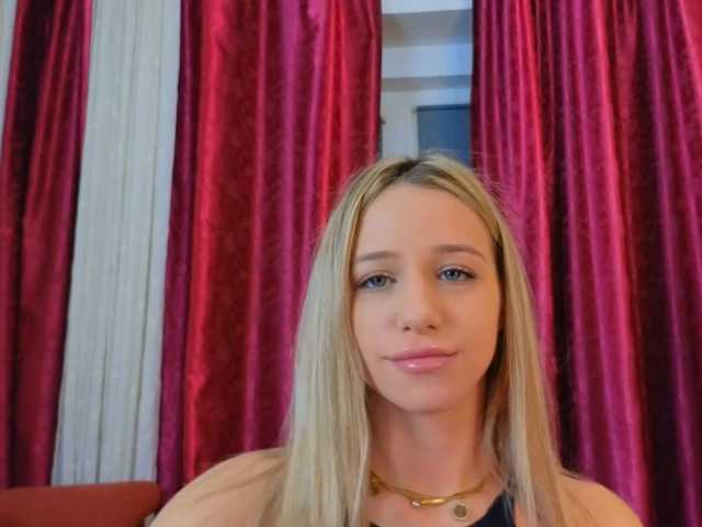 KimAngels777 live cam on BongaCams