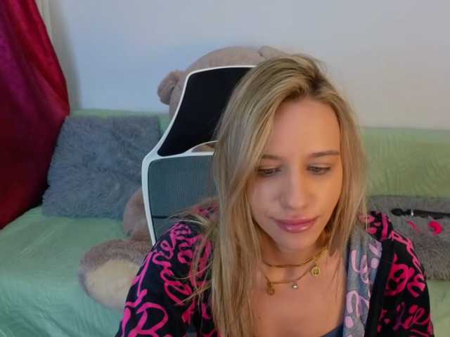 KimAngels777 live cam on BongaCams
