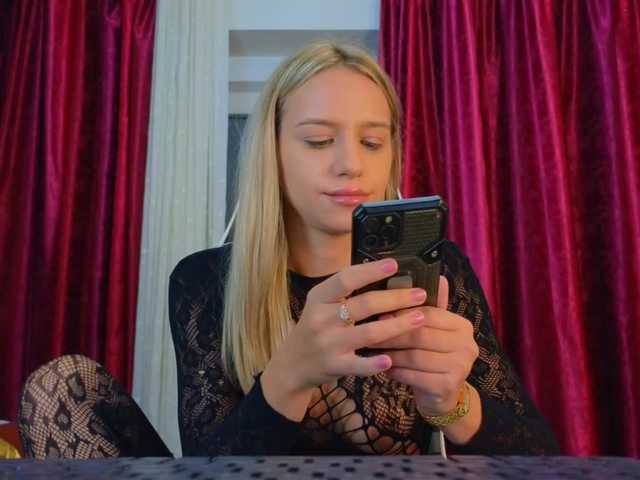 KimAngels777 live cam on BongaCams
