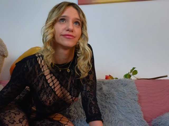 KimAngels777 live cam on BongaCams