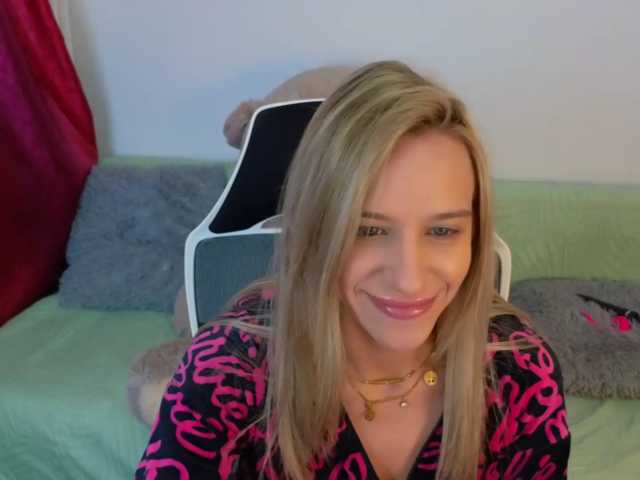 KimAngels777 live cam on BongaCams