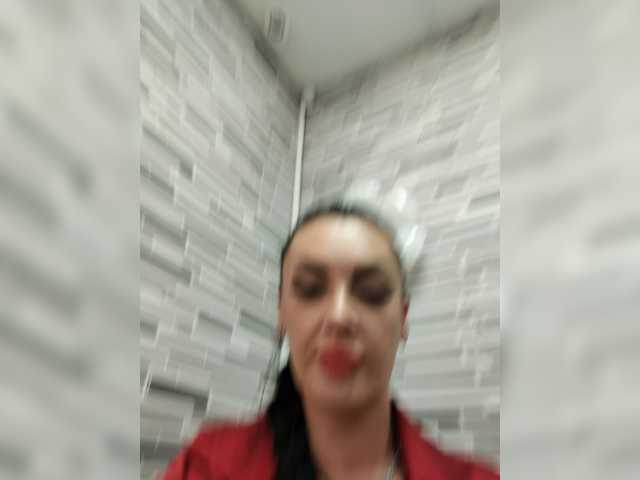 MiaKiss