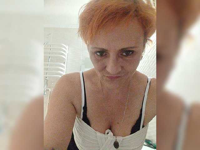Lubanja4455 live cam on BongaCams