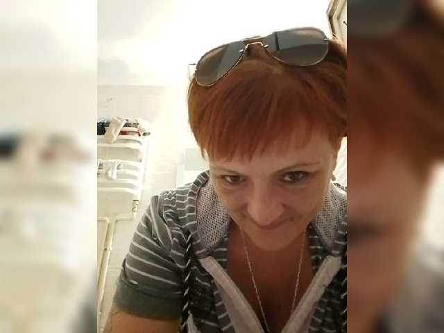 Lubanja4455 live cam on BongaCams