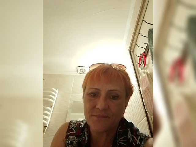 Lubanja4455 live cam on BongaCams