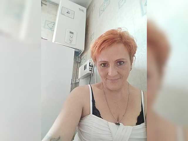 Lubanja4455 live cam on BongaCams