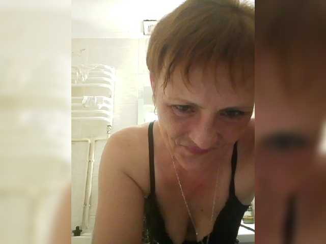 Lubanja4455 live cam on BongaCams