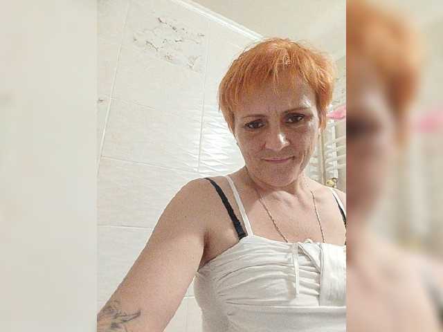 Lubanja4455 live cam on BongaCams