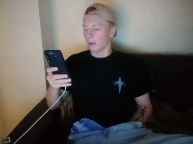 AlexJoV