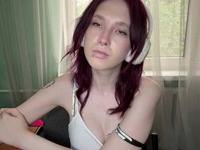 KarriMcinroy live cam on BongaCams
