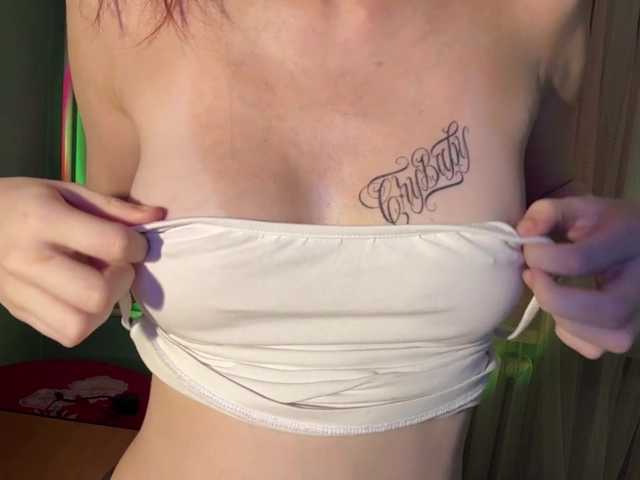 KarriMcinroy live cam on BongaCams