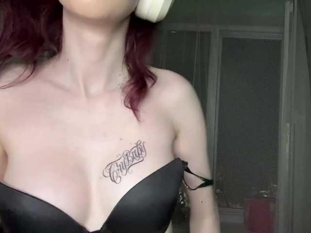KarriMcinroy live cam on BongaCams