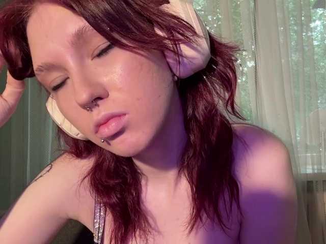 KarriMcinroy live cam on BongaCams