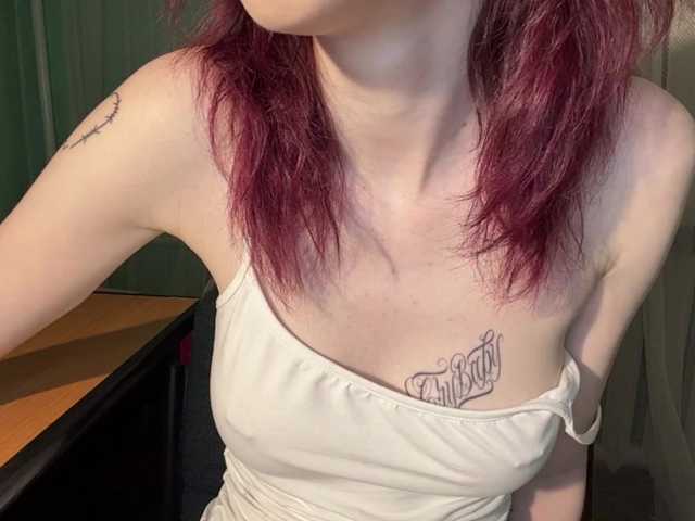 KarriMcinroy live cam on BongaCams