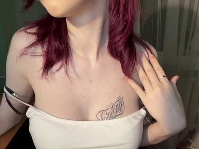 KarriMcinroy live cam on BongaCams