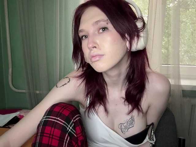 KarriMcinroy live cam on BongaCams