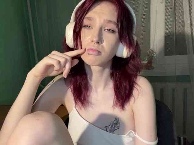 KarriMcinroy webcam