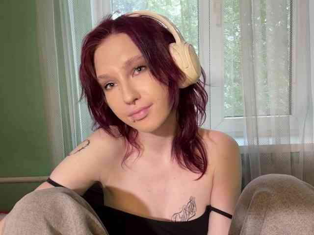 KarriMcinroy webcam