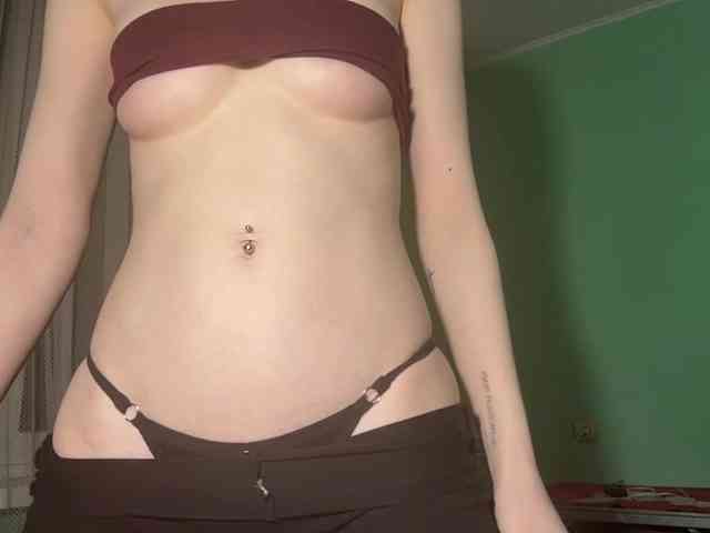 KarriMcinroy webcam