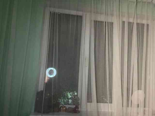 KarriMcinroy webcam