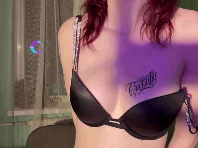 KarriMcinroy webcam