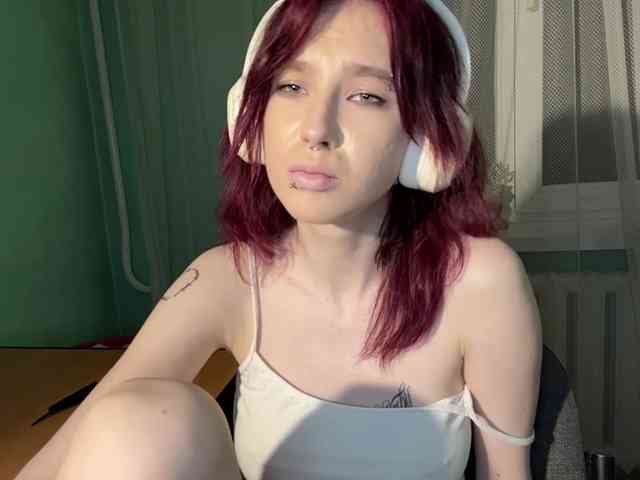 KarriMcinroy webcam