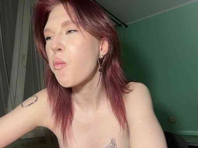 KarriMcinroy webcam
